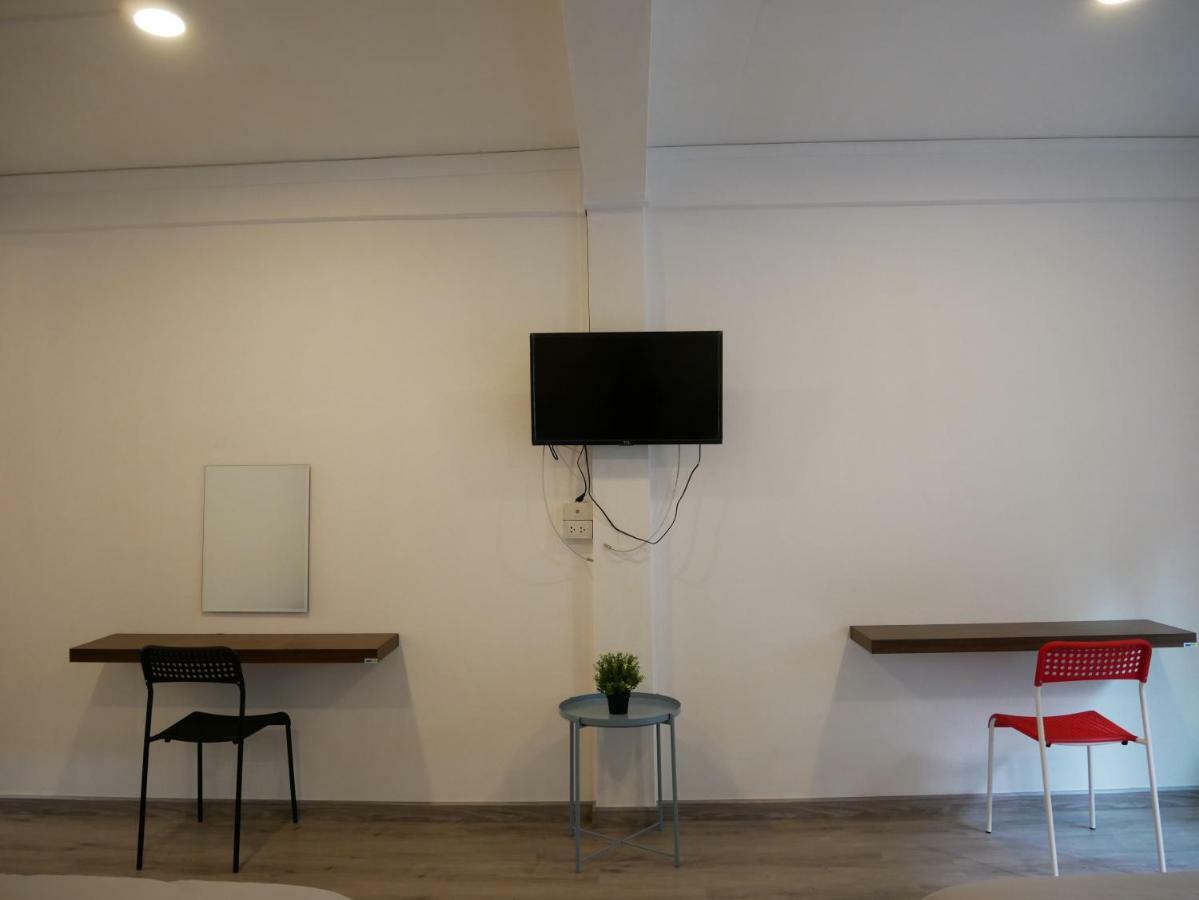 Np House Pratunam 방콕 외부 사진