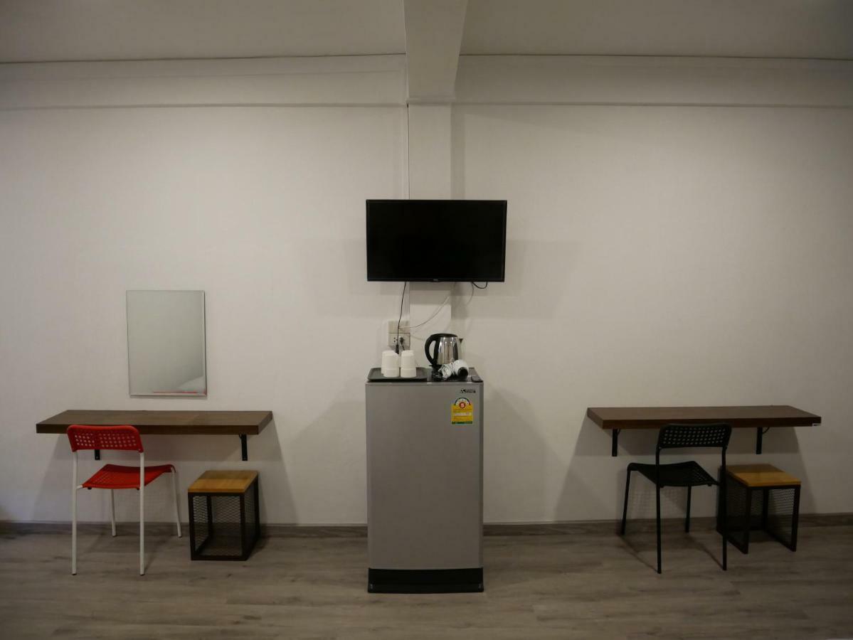 Np House Pratunam 방콕 외부 사진